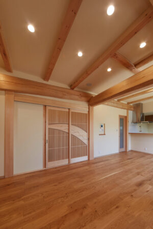 素材の質感、職人の技を感じる邸